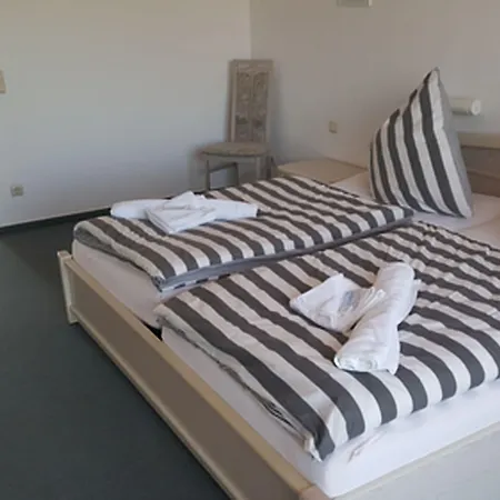 Restaurant Teichaue فندق