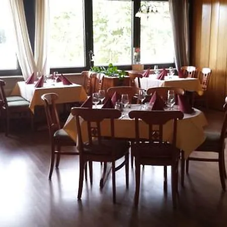 Restaurant Teichaue 2* أديندورف