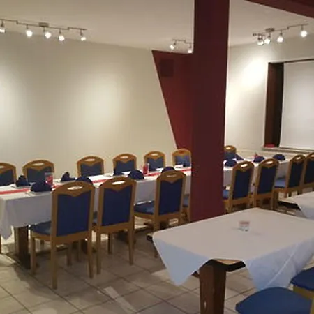 Restaurant Teichaue 2* أديندورف