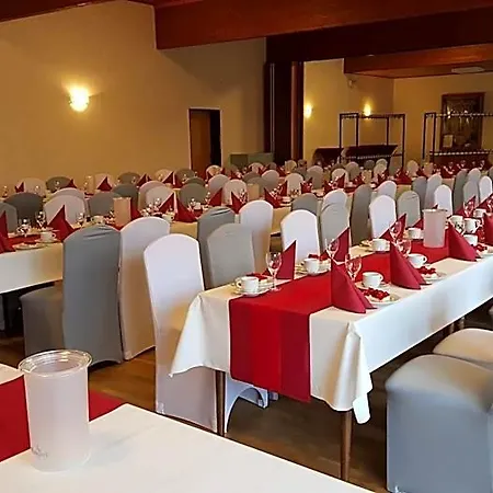 Hotel Restaurant Teichaue 2*